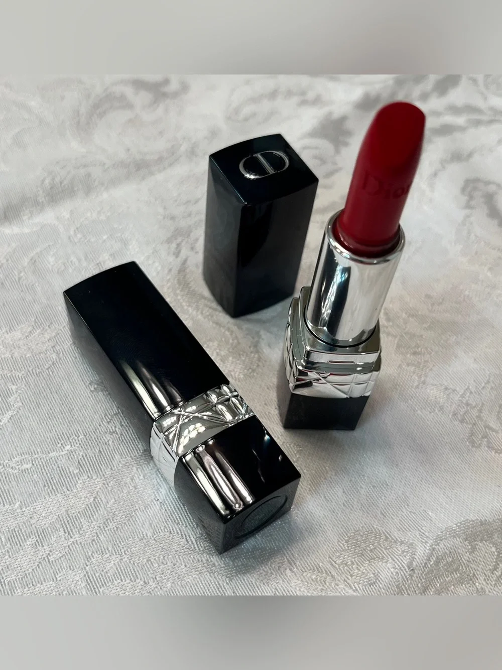Dior Rouge Lip Duet Mini Lipsticks in Satin and Matte - Picture 5 of 6
